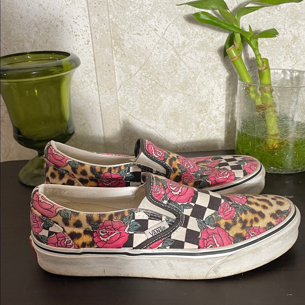 Women’s Vans Checkered Rose and Leopard Slip-Ons size 6.5